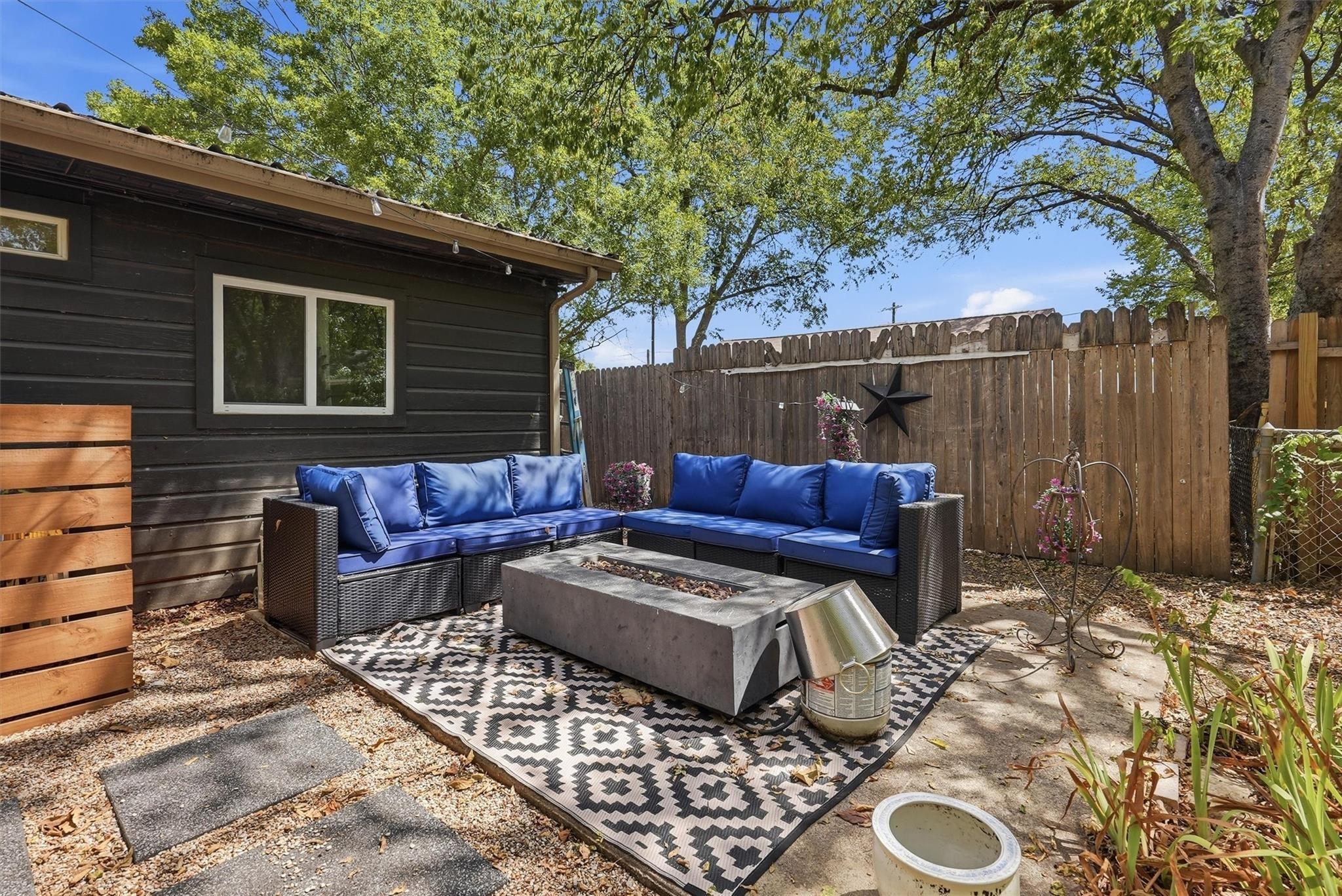 W Bluff St, Granbury, TX 76048