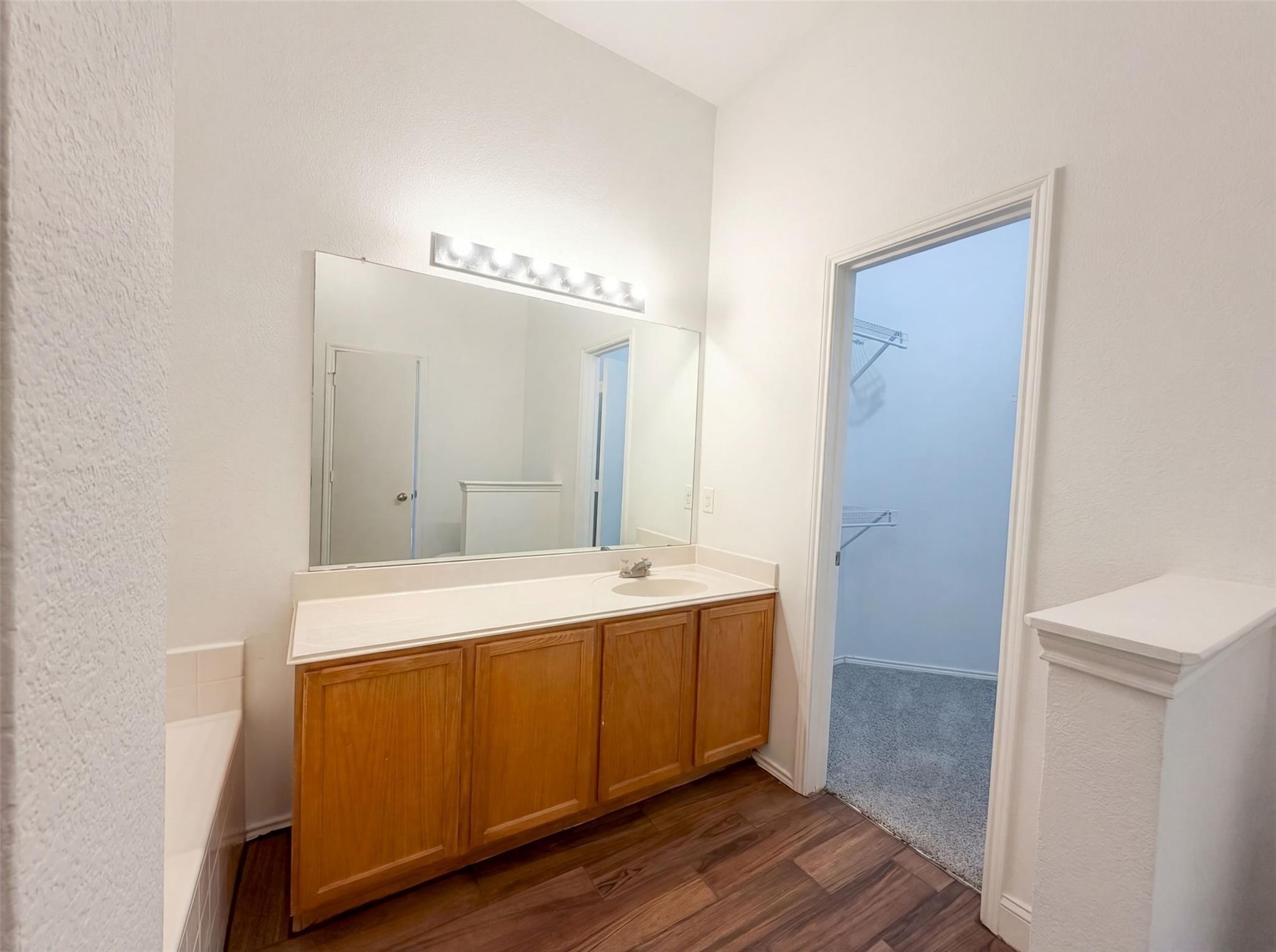 Taos Dr, Grand Prairie, TX 75051