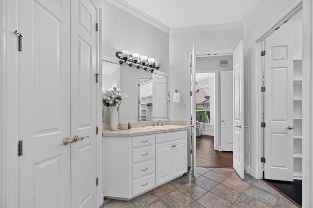 Estates Ln, Fort Worth, TX 76137