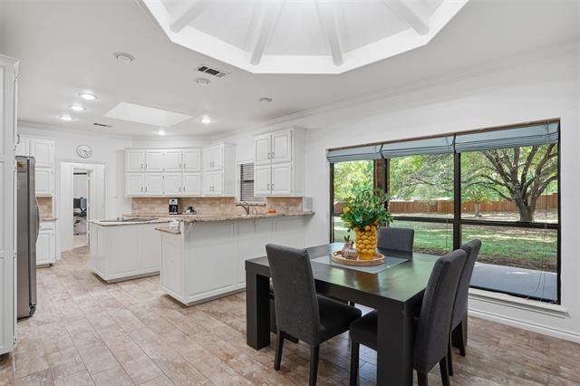 Cross Timber Dr, Southlake, TX 76092