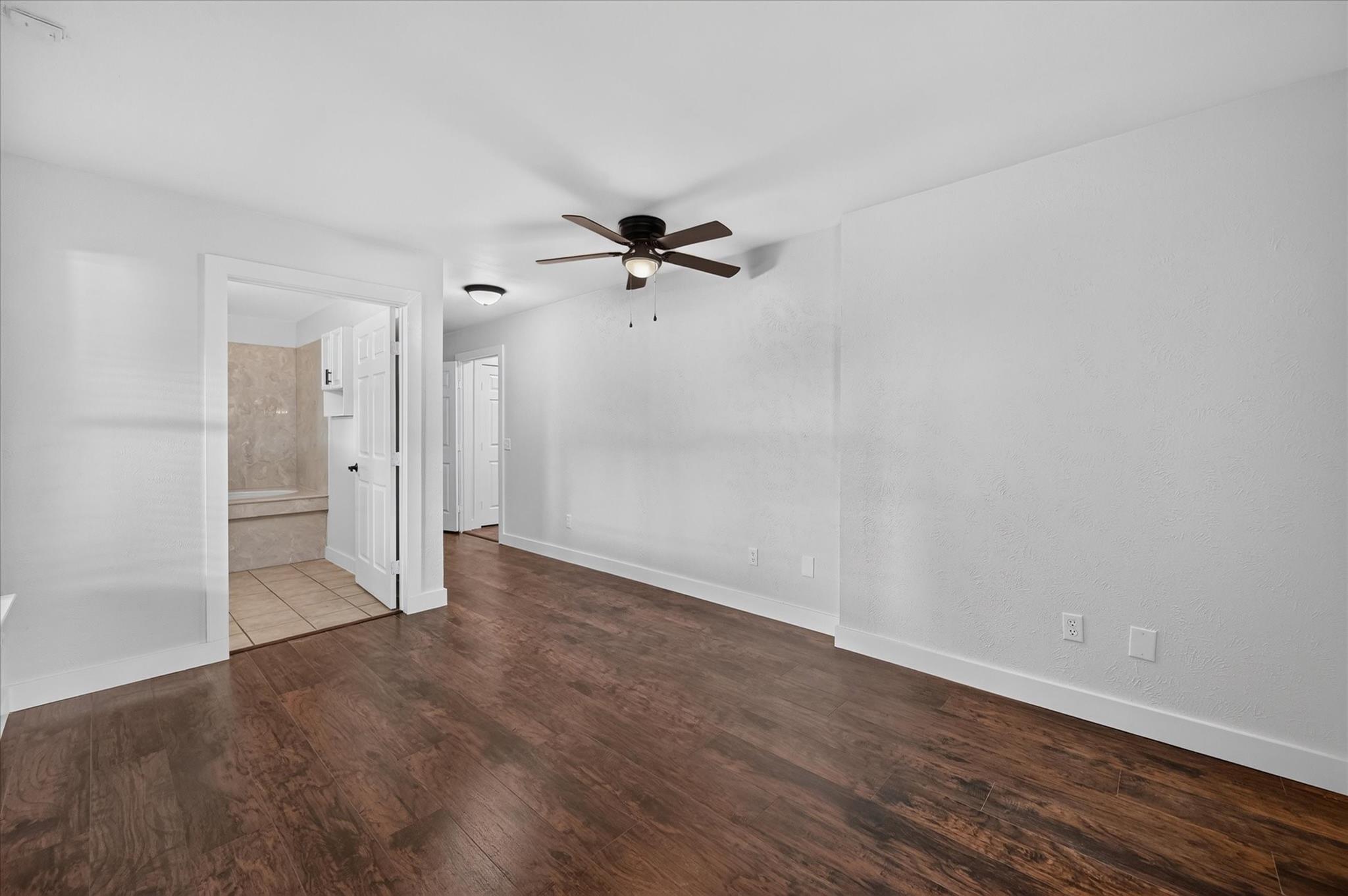 Nw Douglas St, Burleson, TX 76028