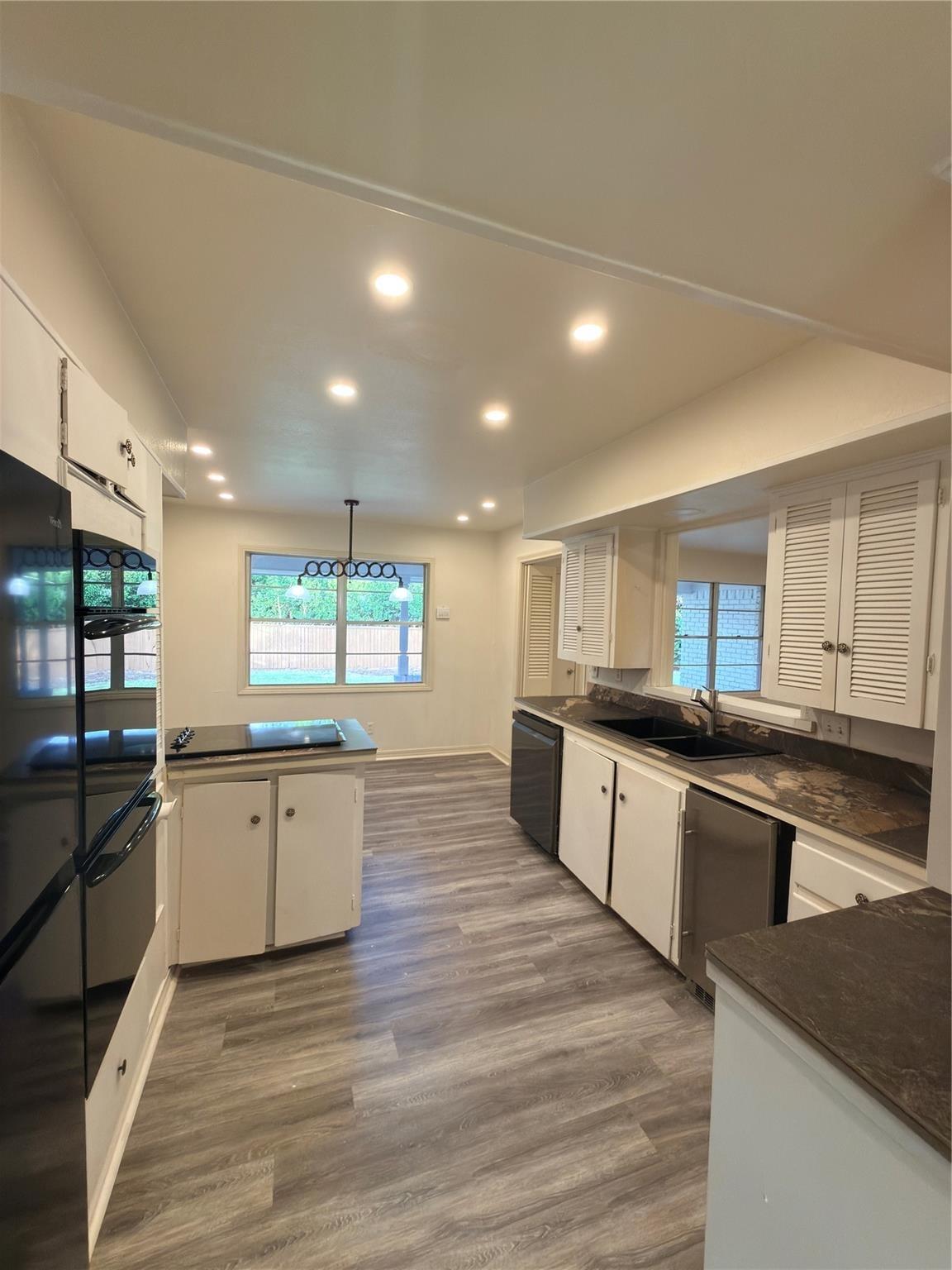 Valleydale Dr, Dallas, TX 75230