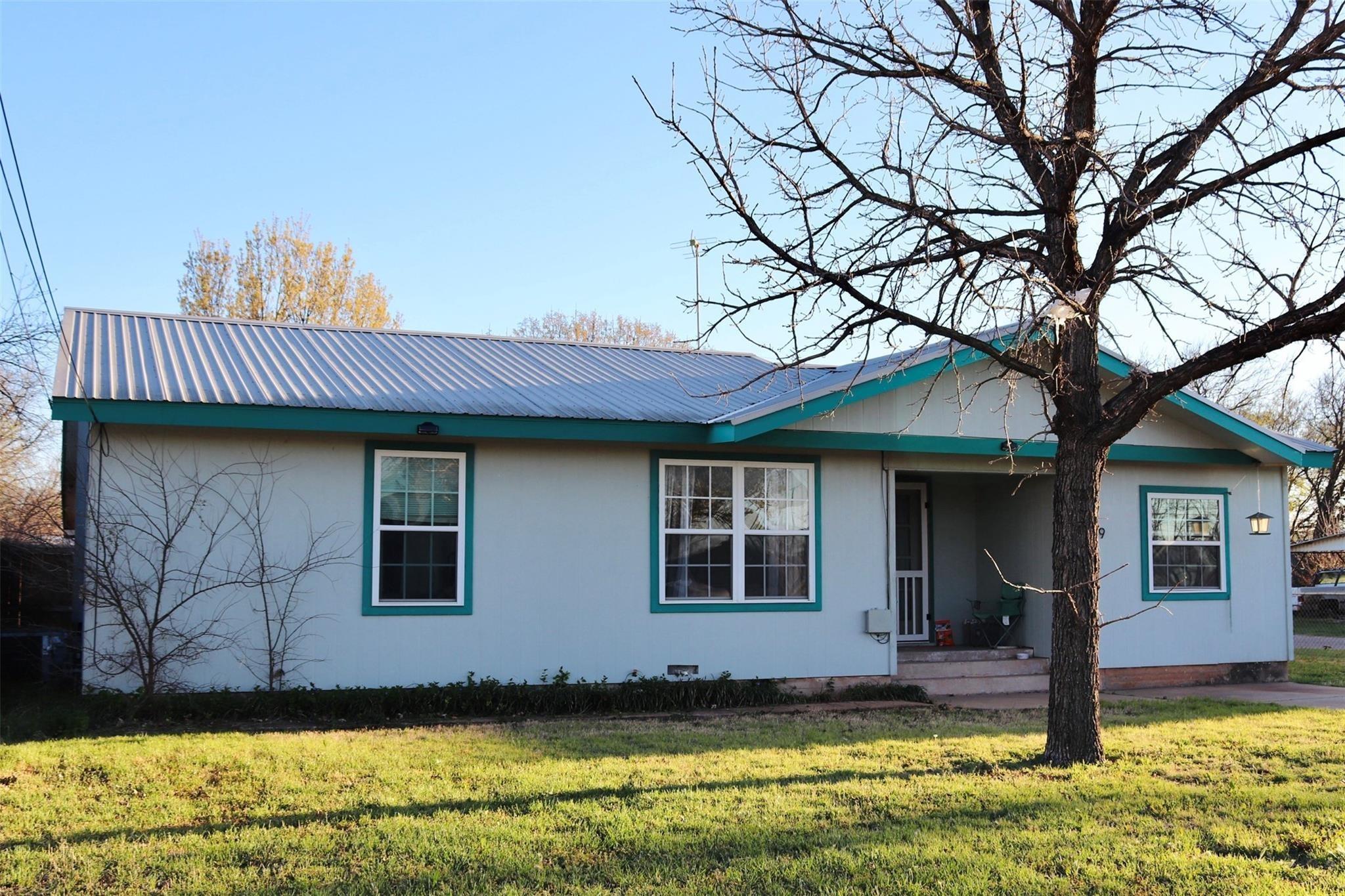 Novice Rd, Winters, TX 79567