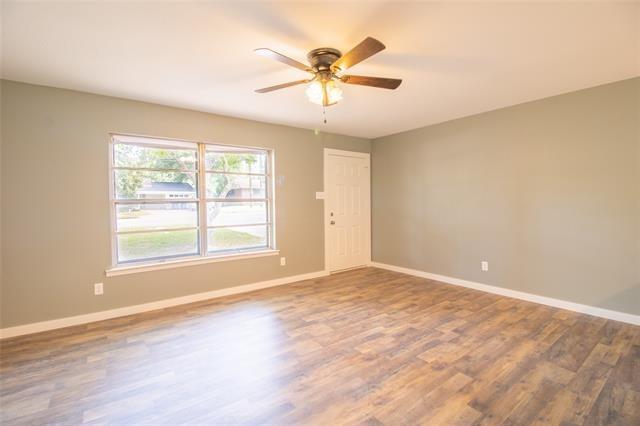 Colonial Dr, Athens, TX 75751