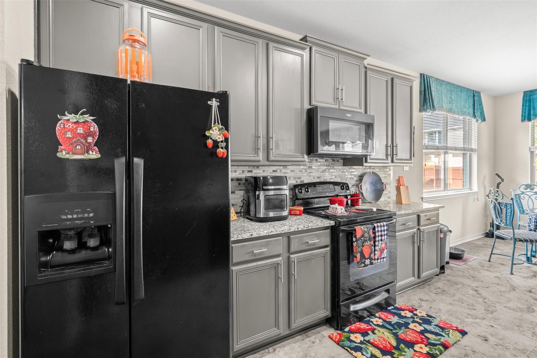 Montrose Trl, Desoto, TX 75115