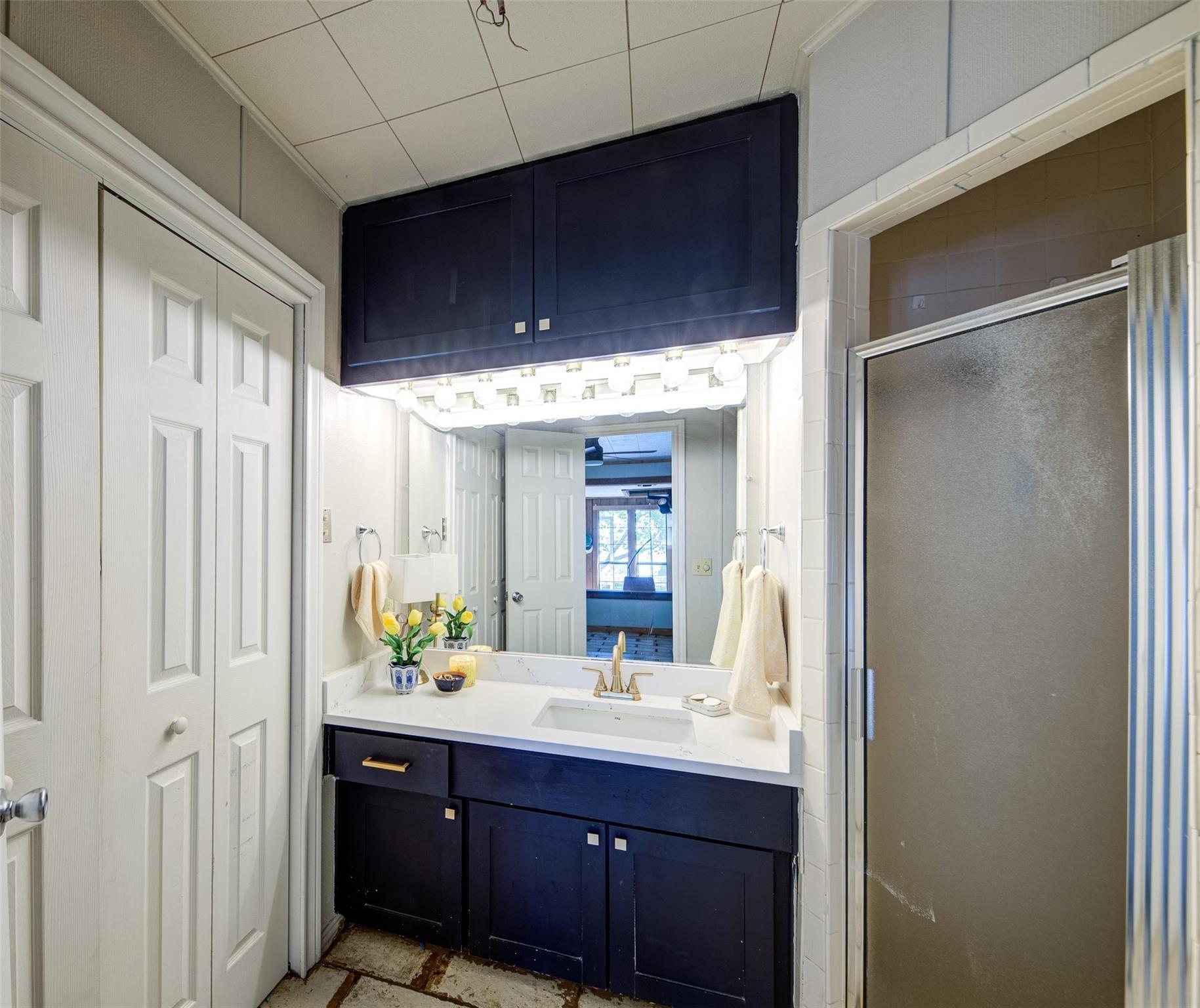Aqua Way, Bridgeport, TX 76426
