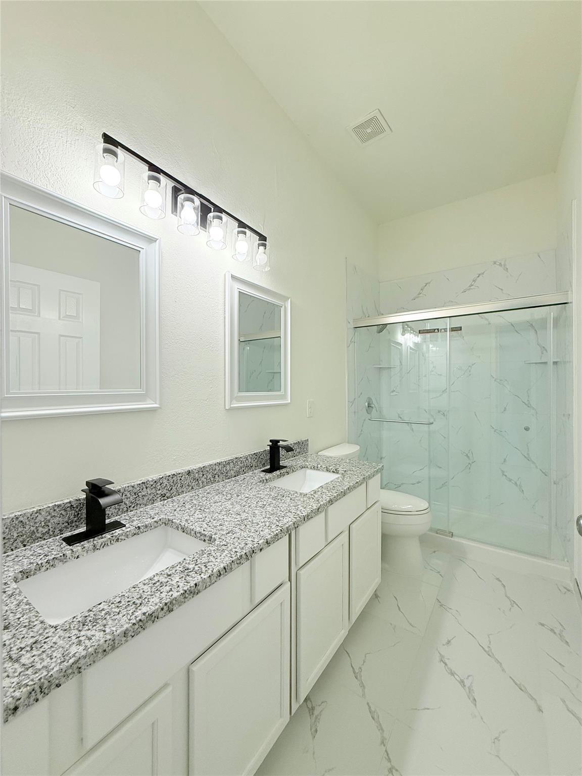 Salmon Run Way, Fort Worth, TX 76137