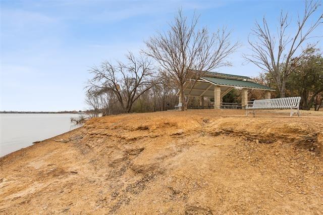 Woodland Dr, Lewisville, TX 75077