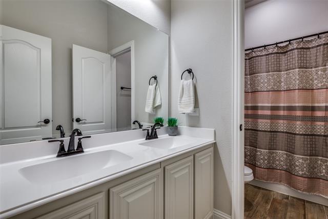 Stoneleigh Pl, Aubrey, TX 76227
