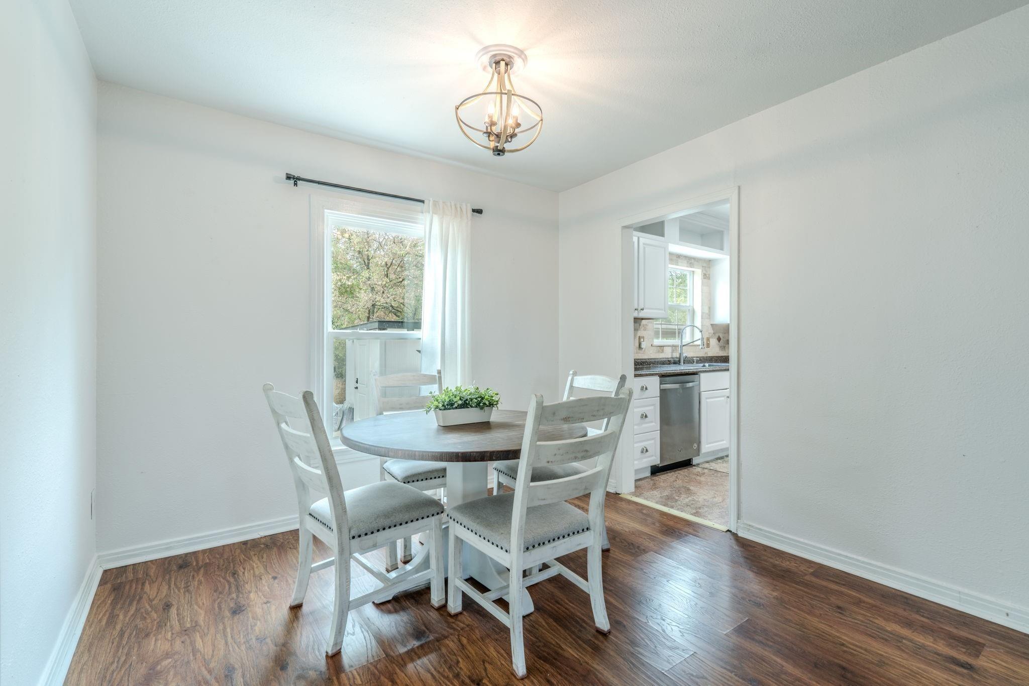 Norton St, Weatherford, TX 76086