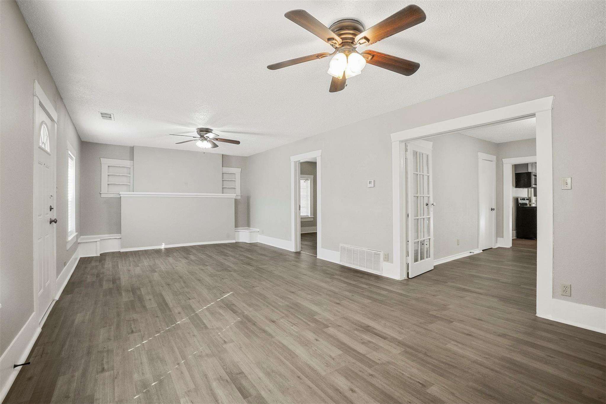 E Heron St, Denison, TX 75021