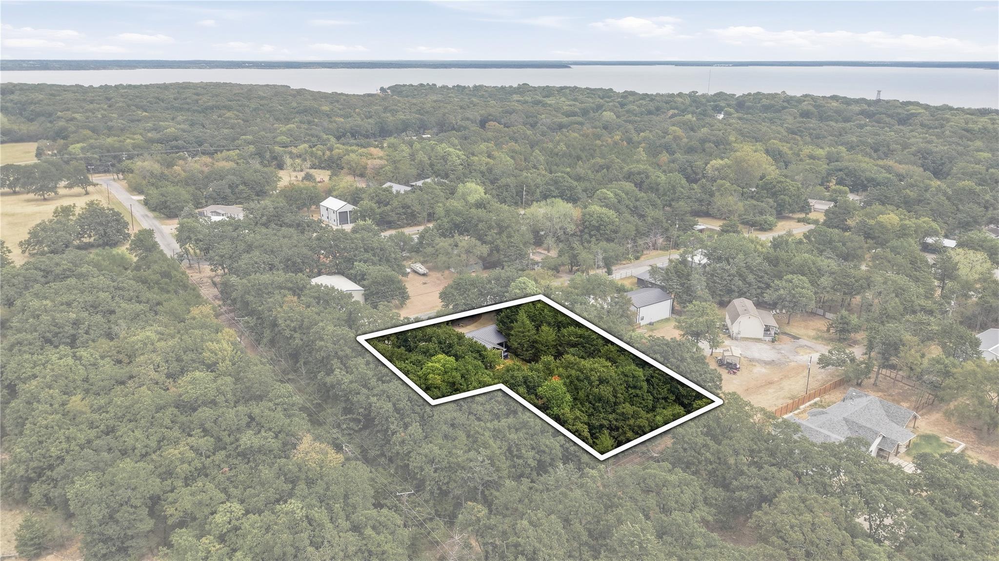 Holland St, Pottsboro, TX 75076