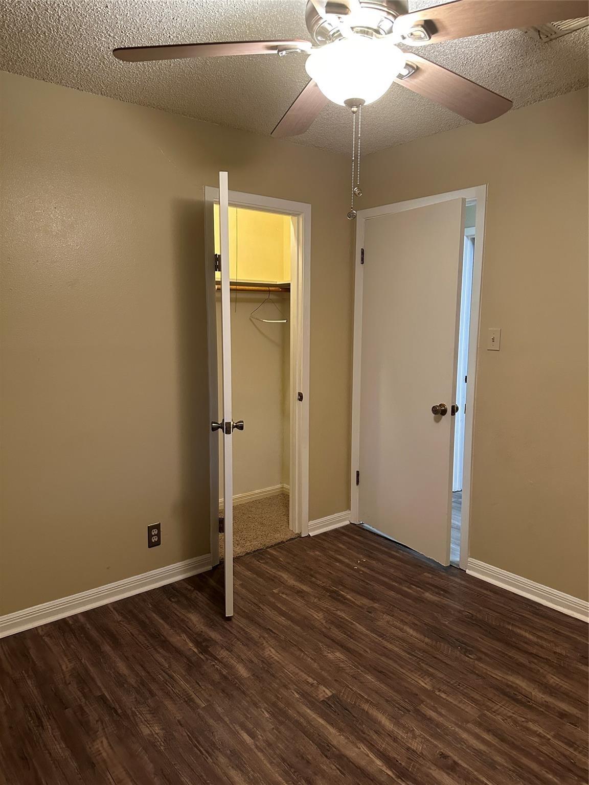 Oakview Cir, Waco, TX 76705