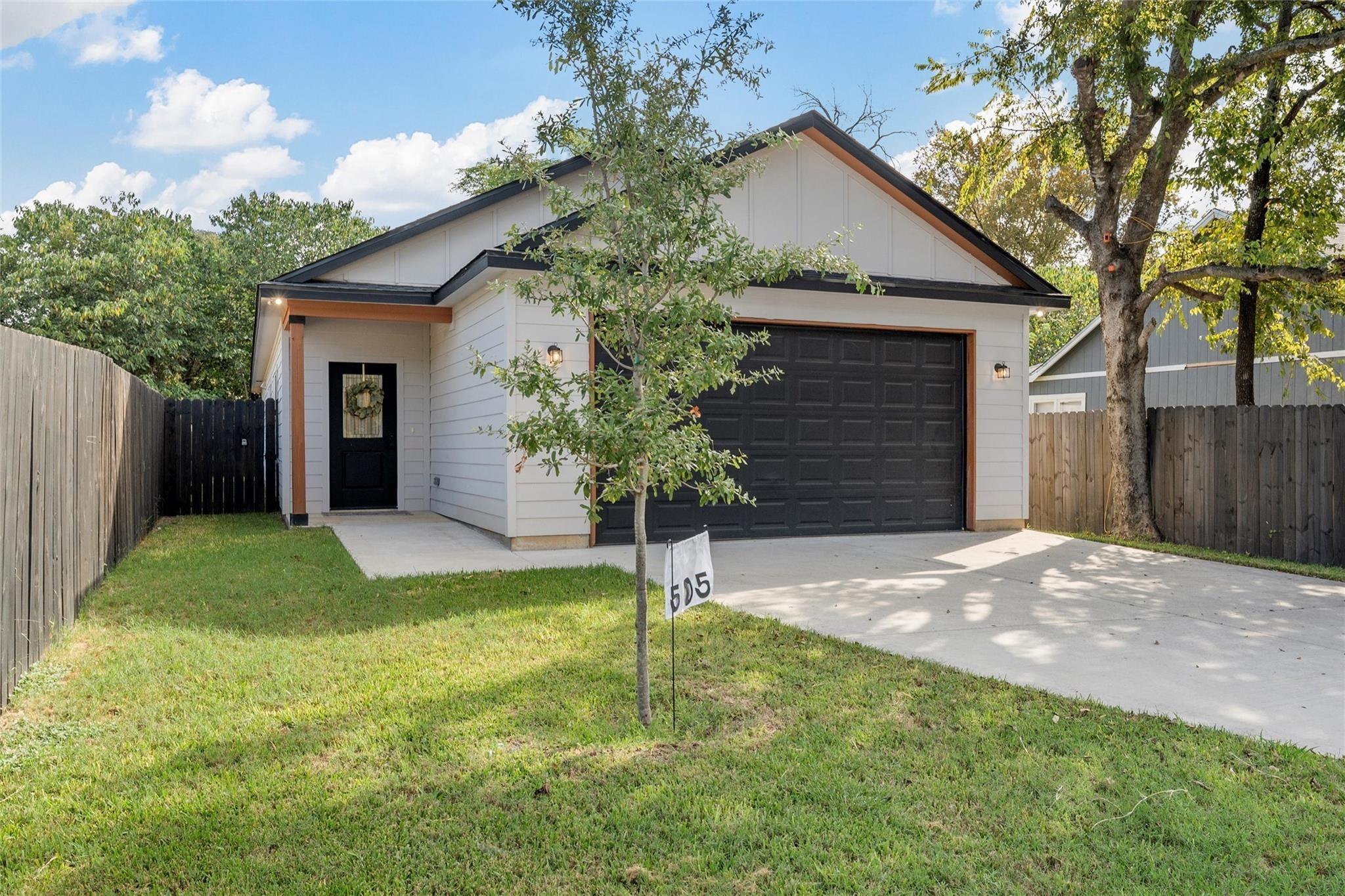 Lottie St, Waco, TX 76704