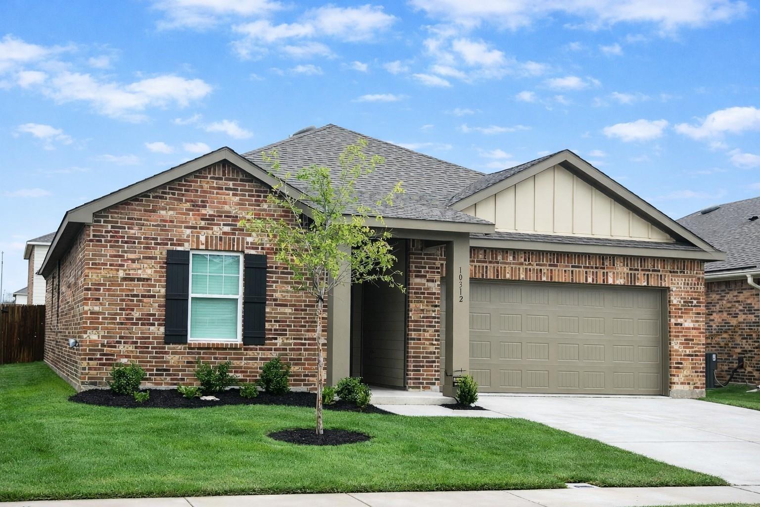 Bridgetown Ln, Crowley, TX 76036