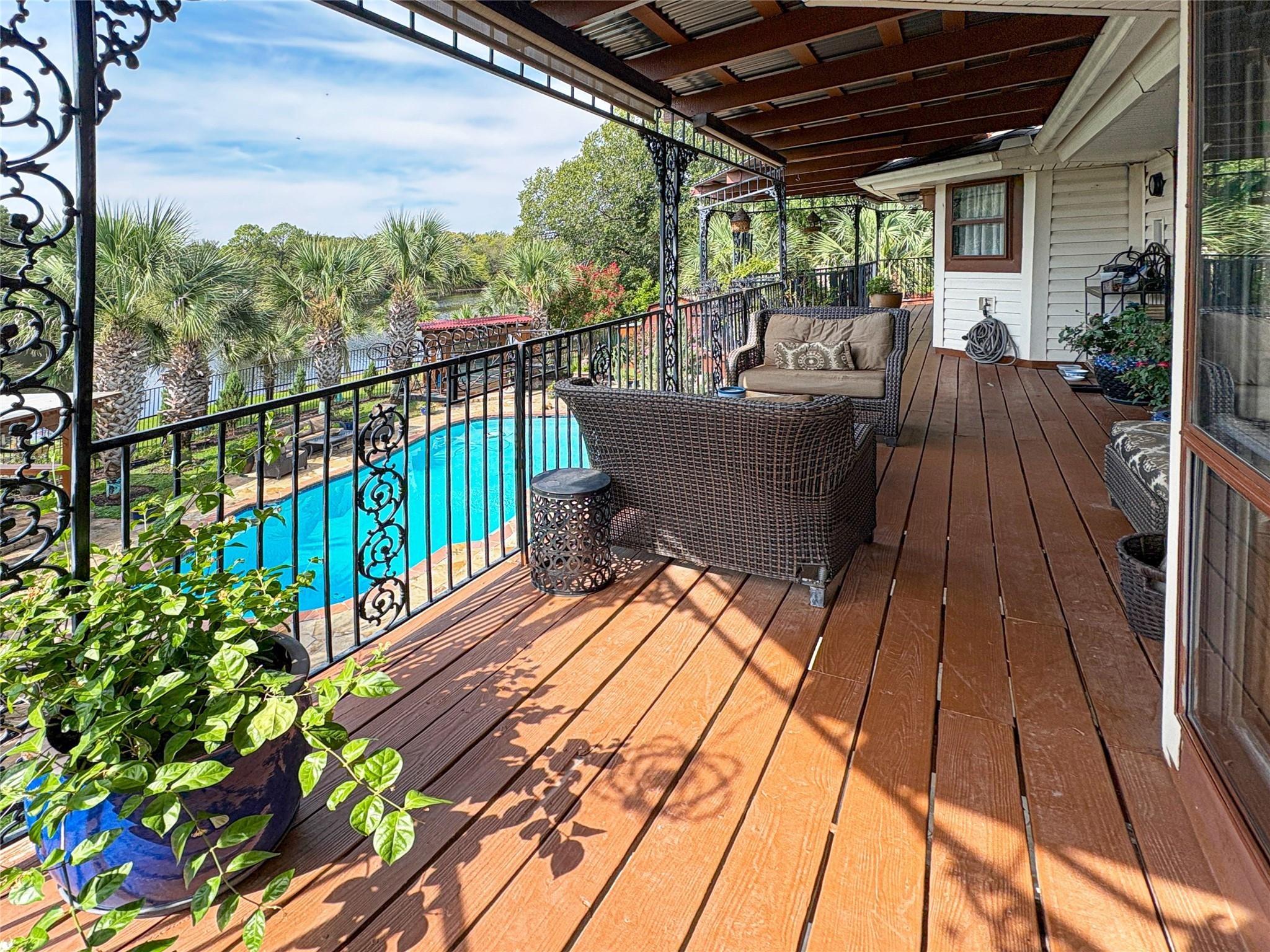 Lakeshore Ct, Arlington, TX 76013