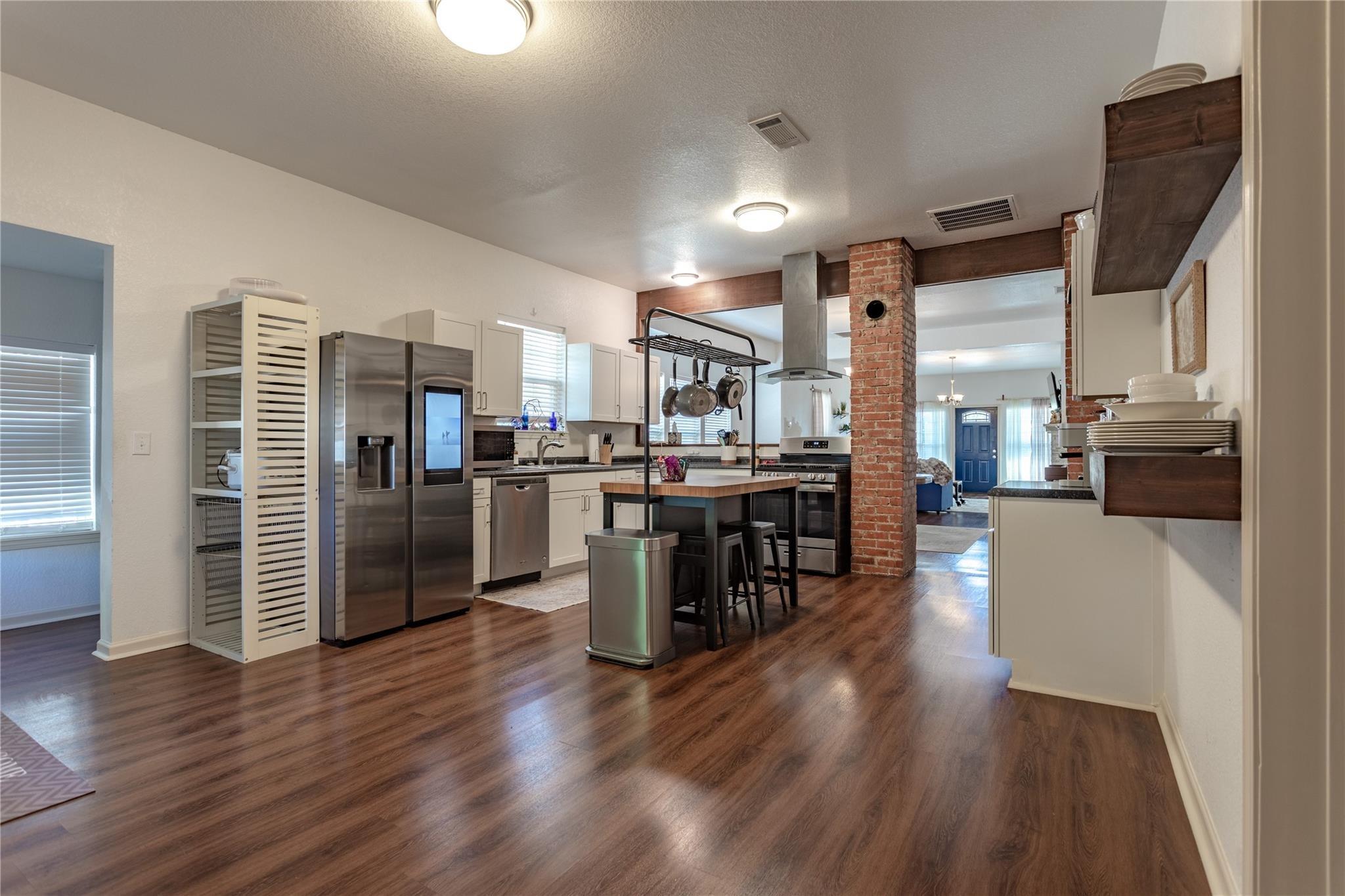 N 15th St, Waco, TX 76707
