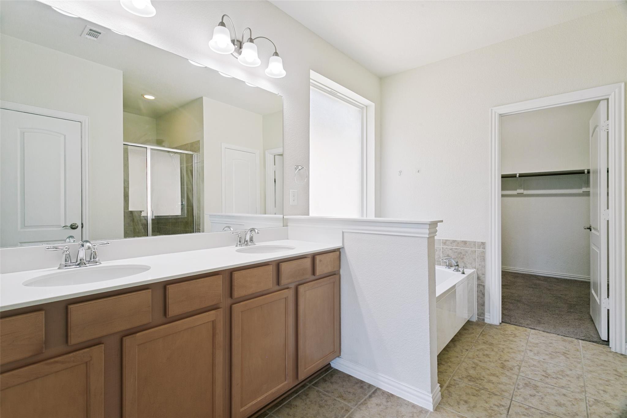 Copper Canyon Dr, Lewisville, TX 75067