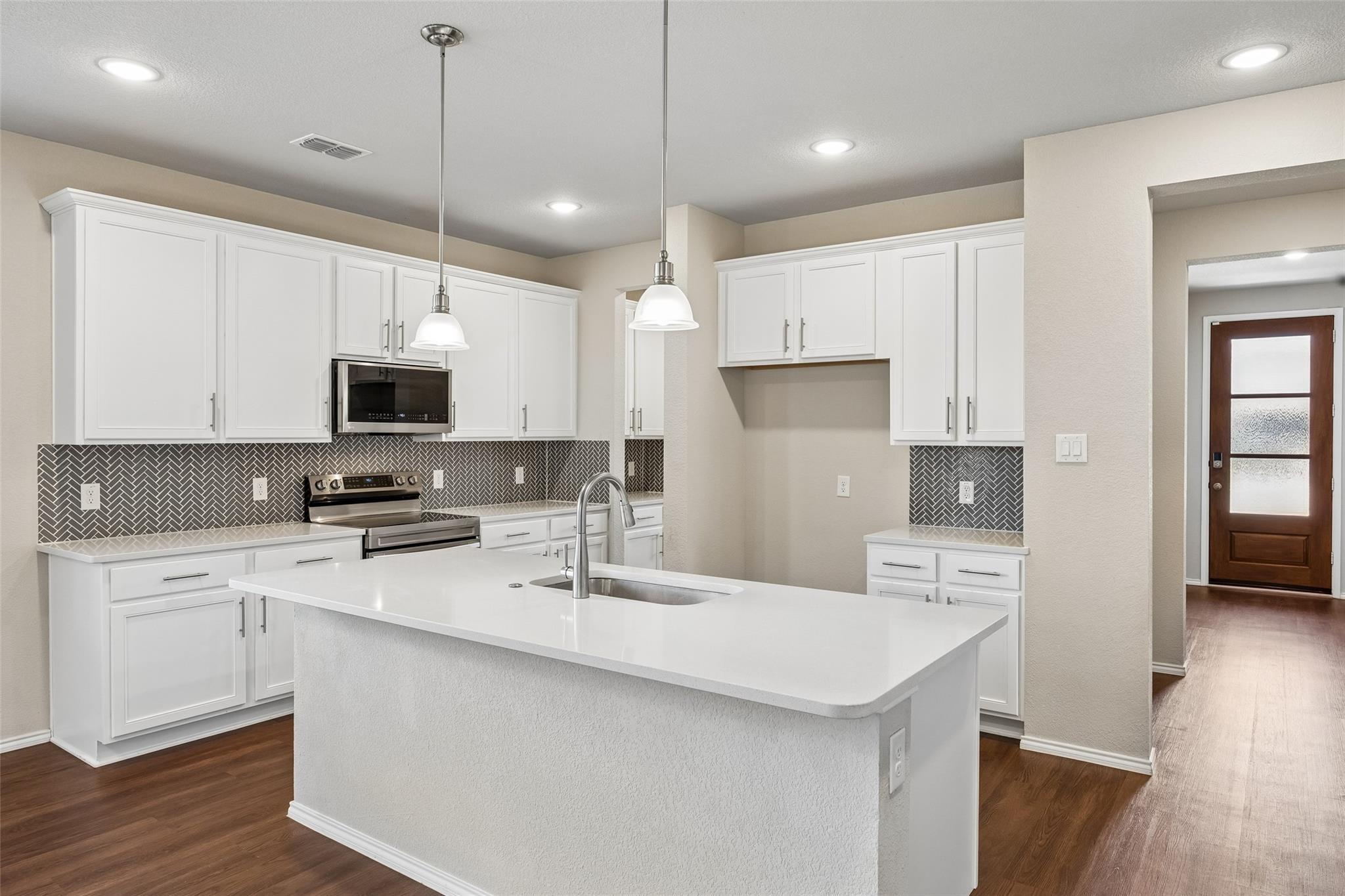 Scud Ct, Fort Worth, TX 76179