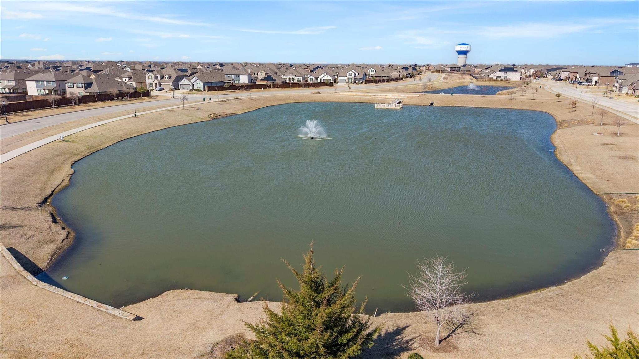 Berry Ridge Trl, Aubrey, TX 76227