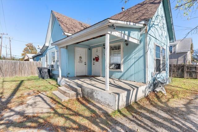 N Kouns St, Cleburne, TX 76031