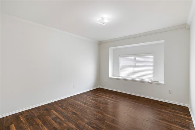 Livingston Dr, Denton, TX 76210