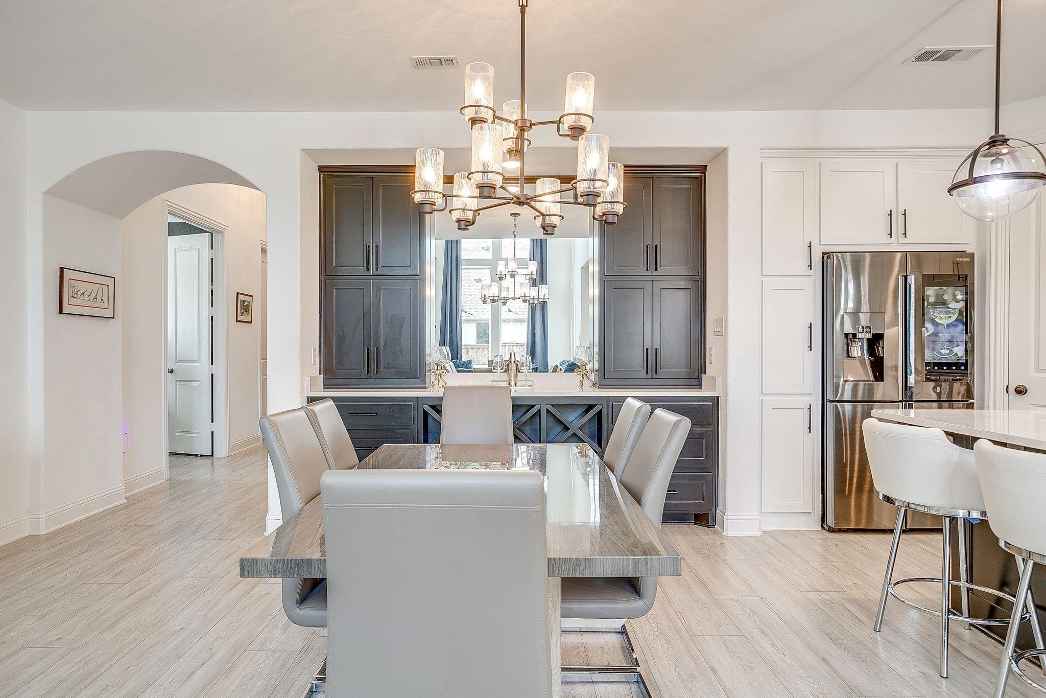 Roundtree Cir E, Aledo, TX 76008