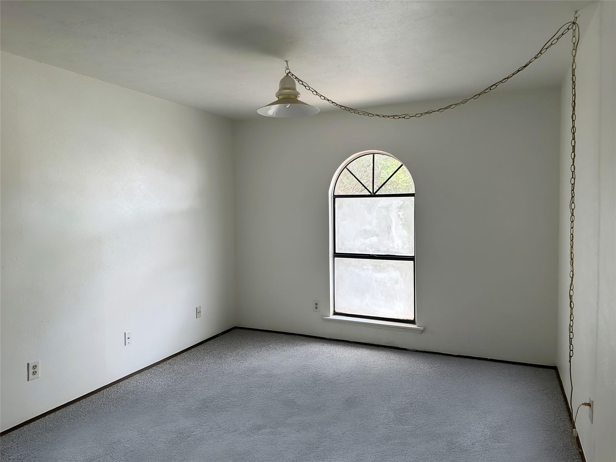 Pruitt Dr, The Colony, TX 75056