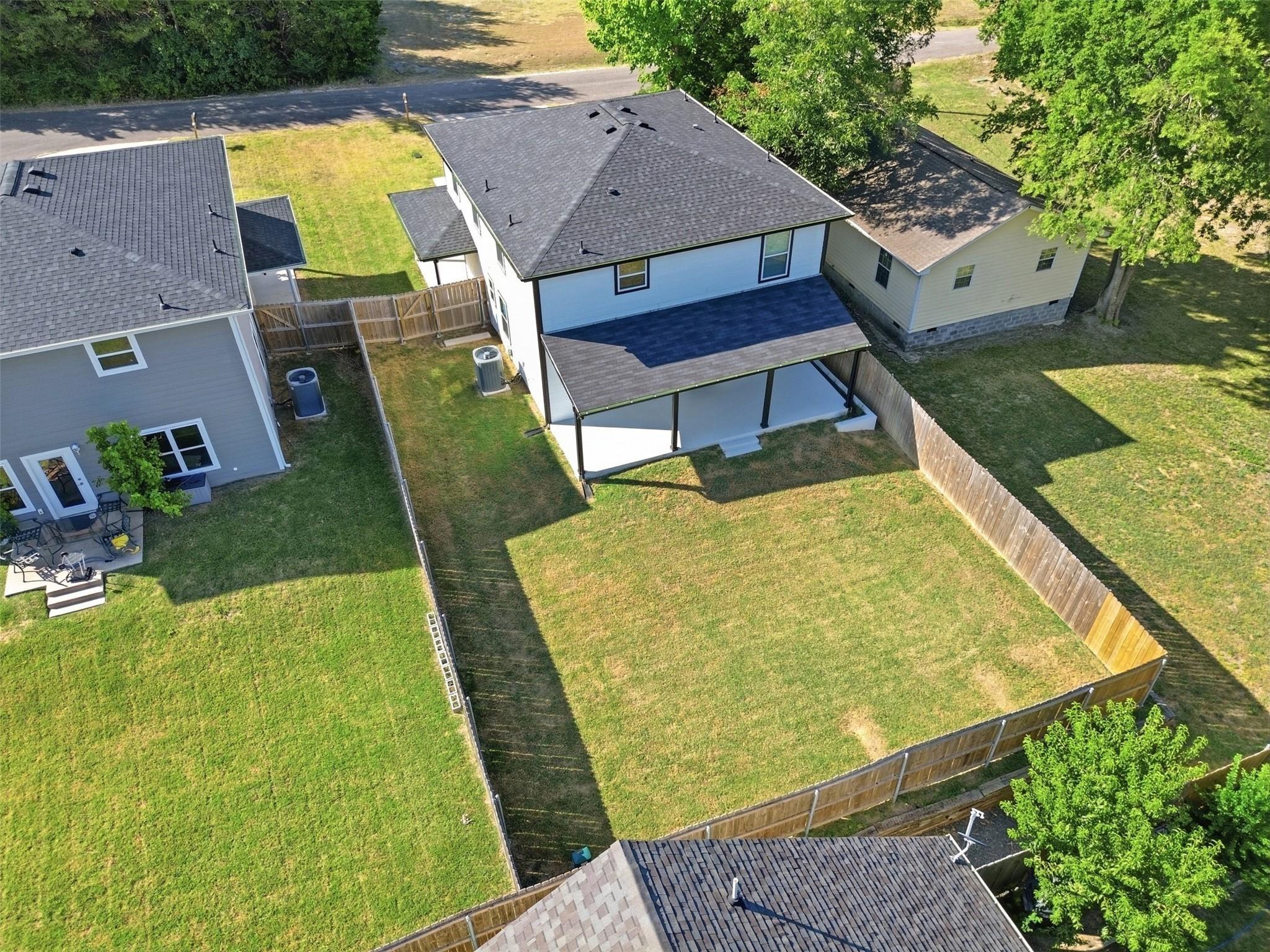 E Fulton St, Van Alstyne, TX 75495