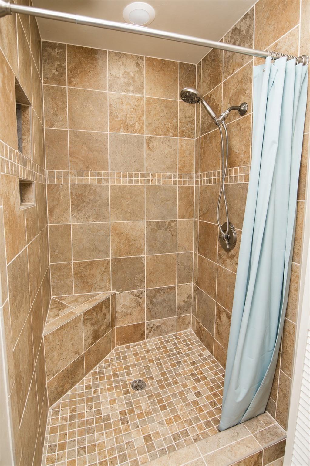 Fairway Cir, Granbury, TX 76049