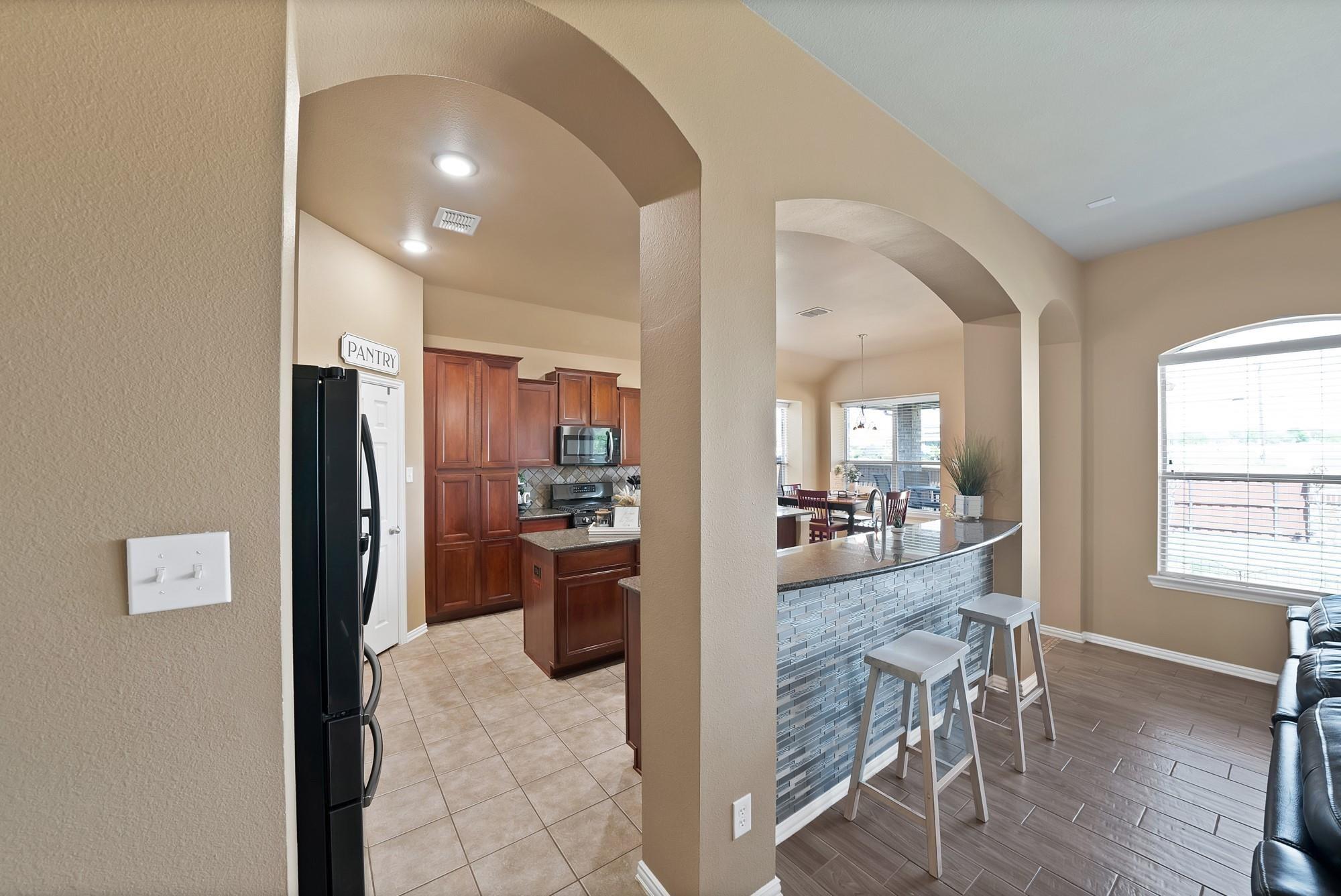 White Porch Ave, Forney, TX 75126