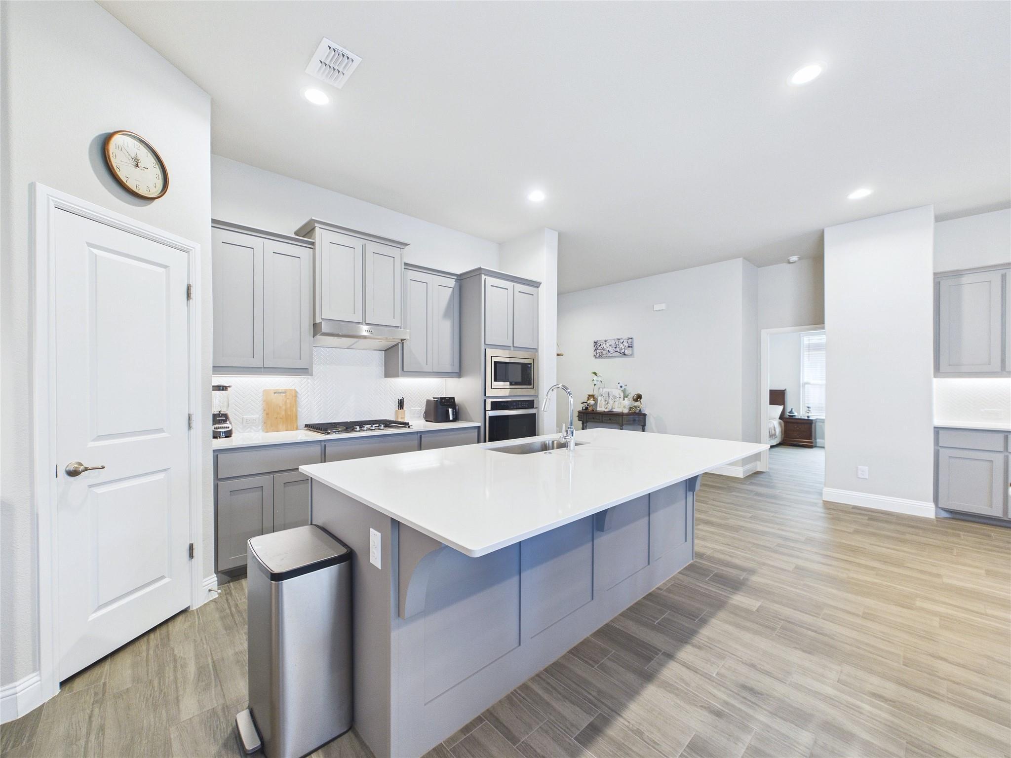 Royston St, Keller, TX 76244