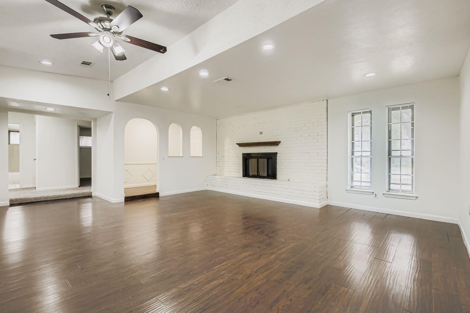 Midcrest Dr, Plano, TX 75075