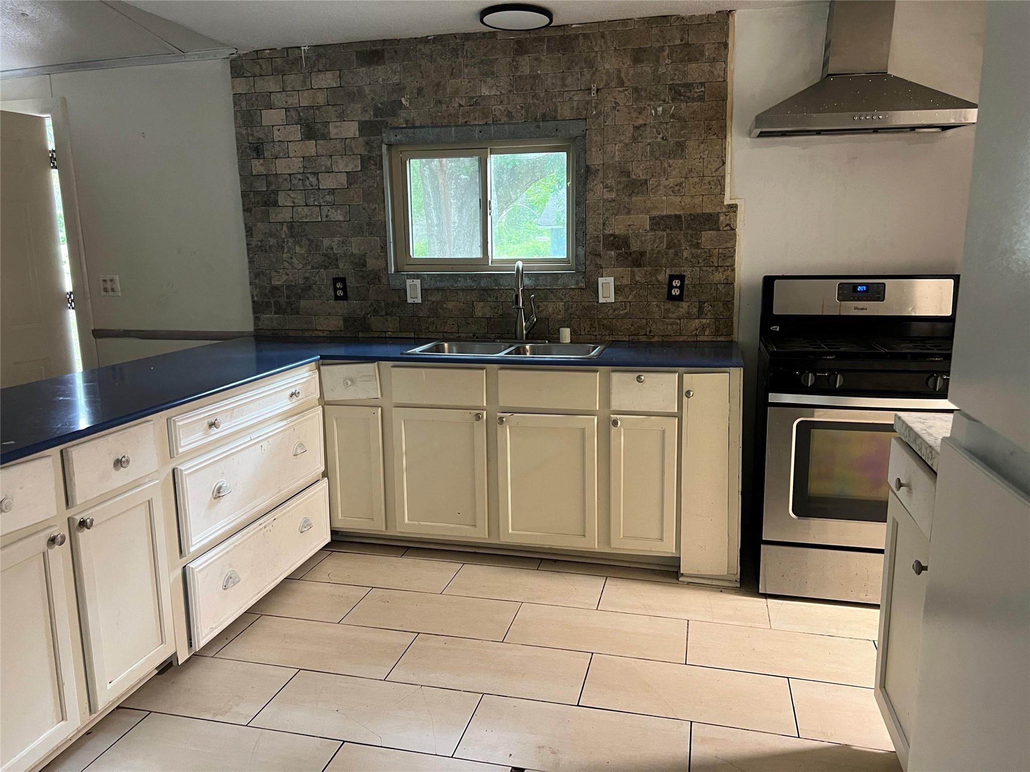Meriwether Rd, Shreveport, LA 71108