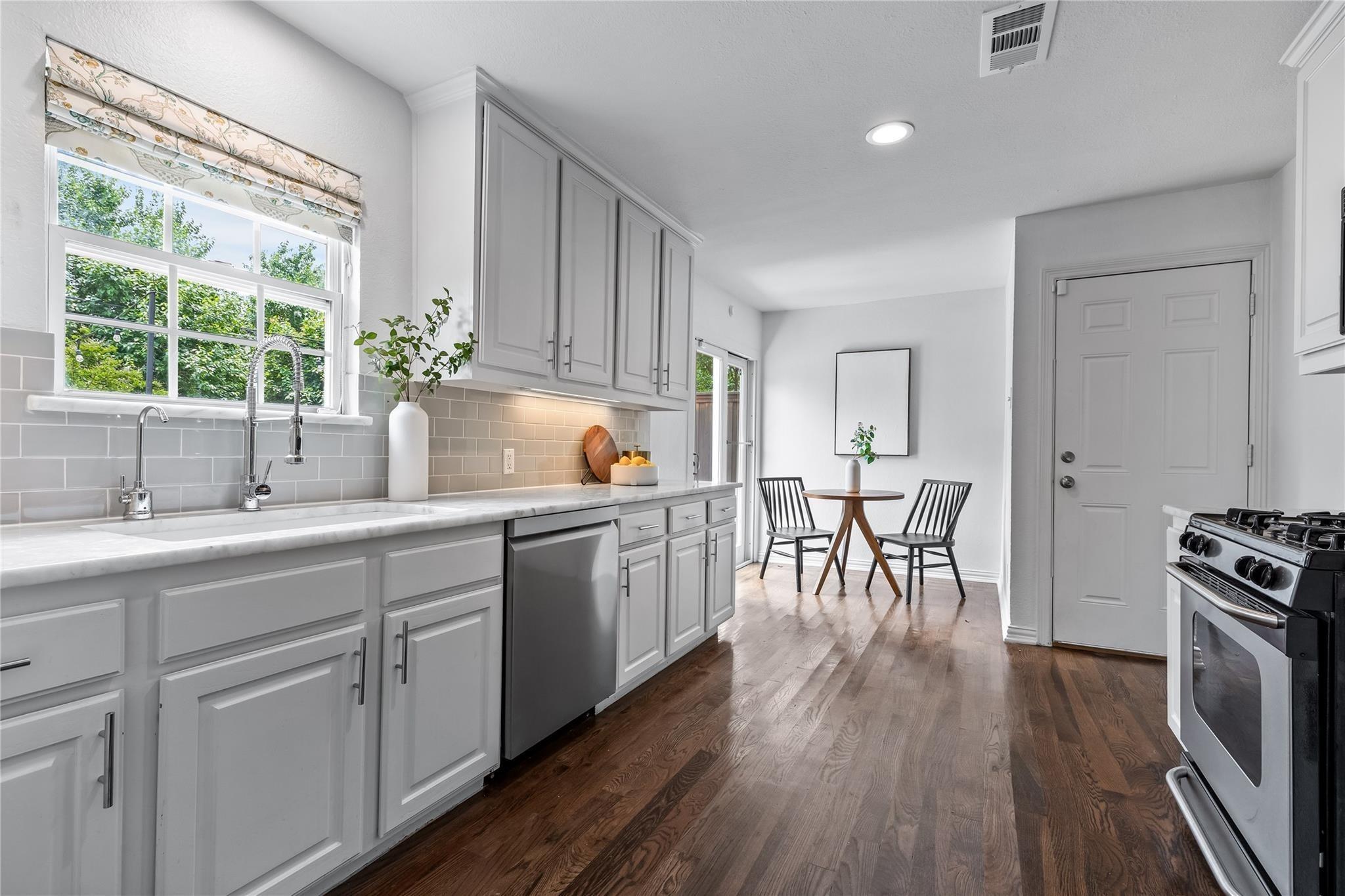 Wateka Dr, Dallas, TX 75209