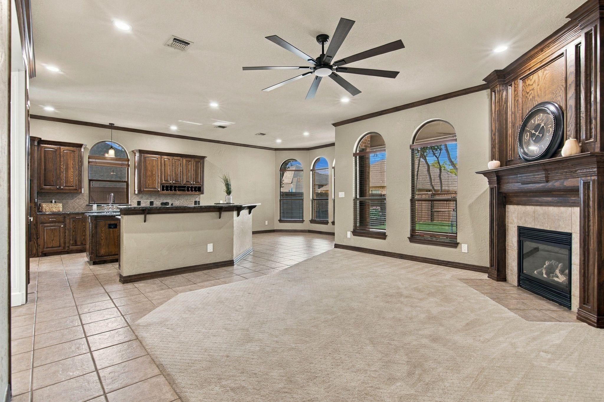 Shady Oaks Dr, North Richland Hills, TX 76182