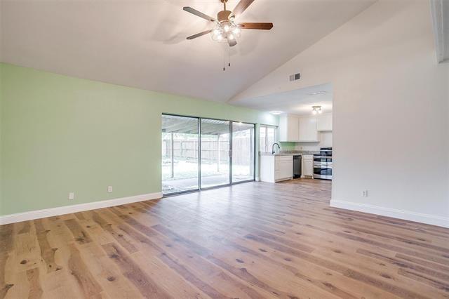 Ravencroft Dr, Garland, TX 75043