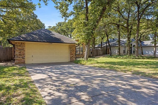 Misty Oaks St, Azle, TX 76020