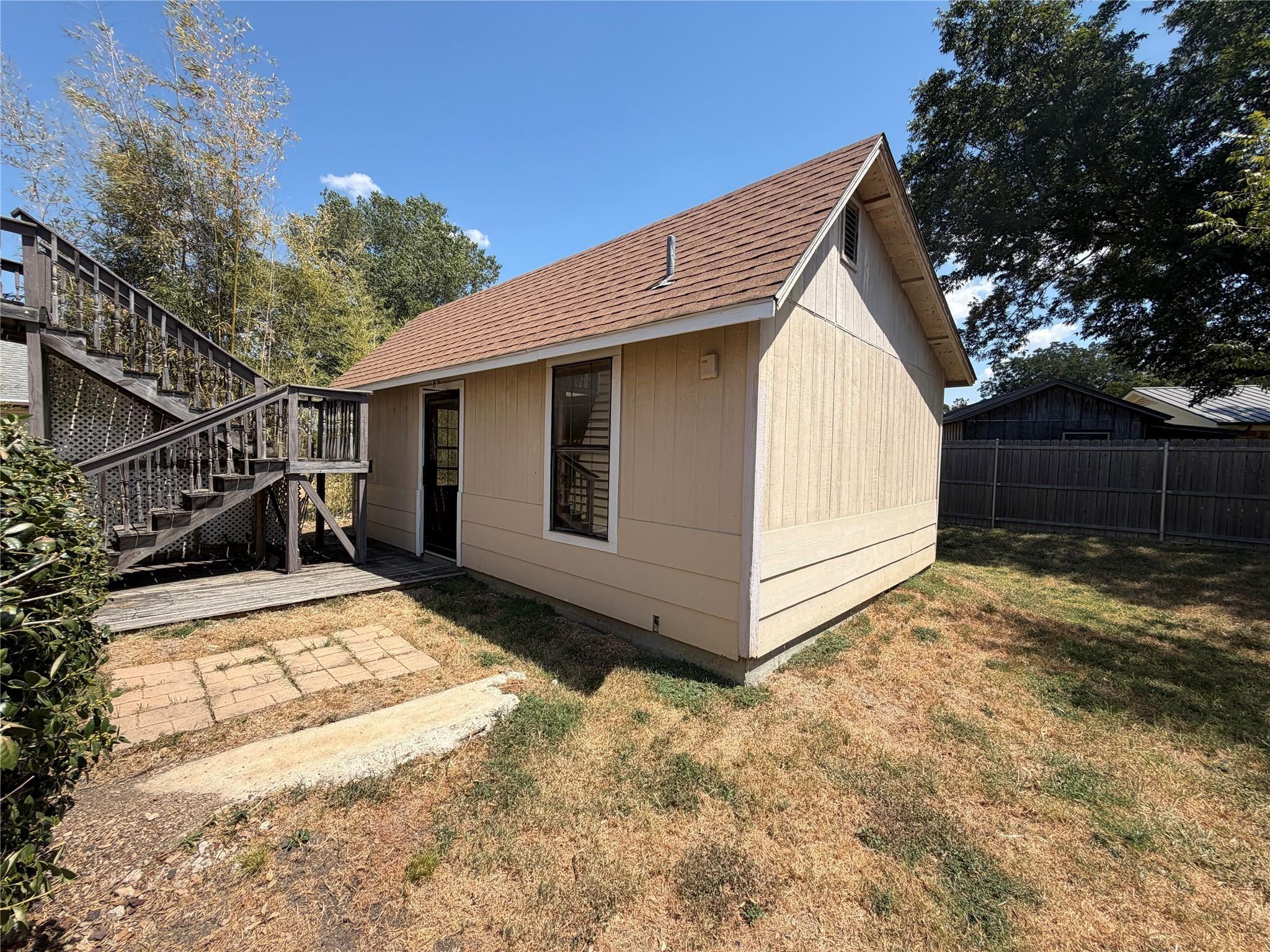 S 3rd St, Grandview, TX 76050