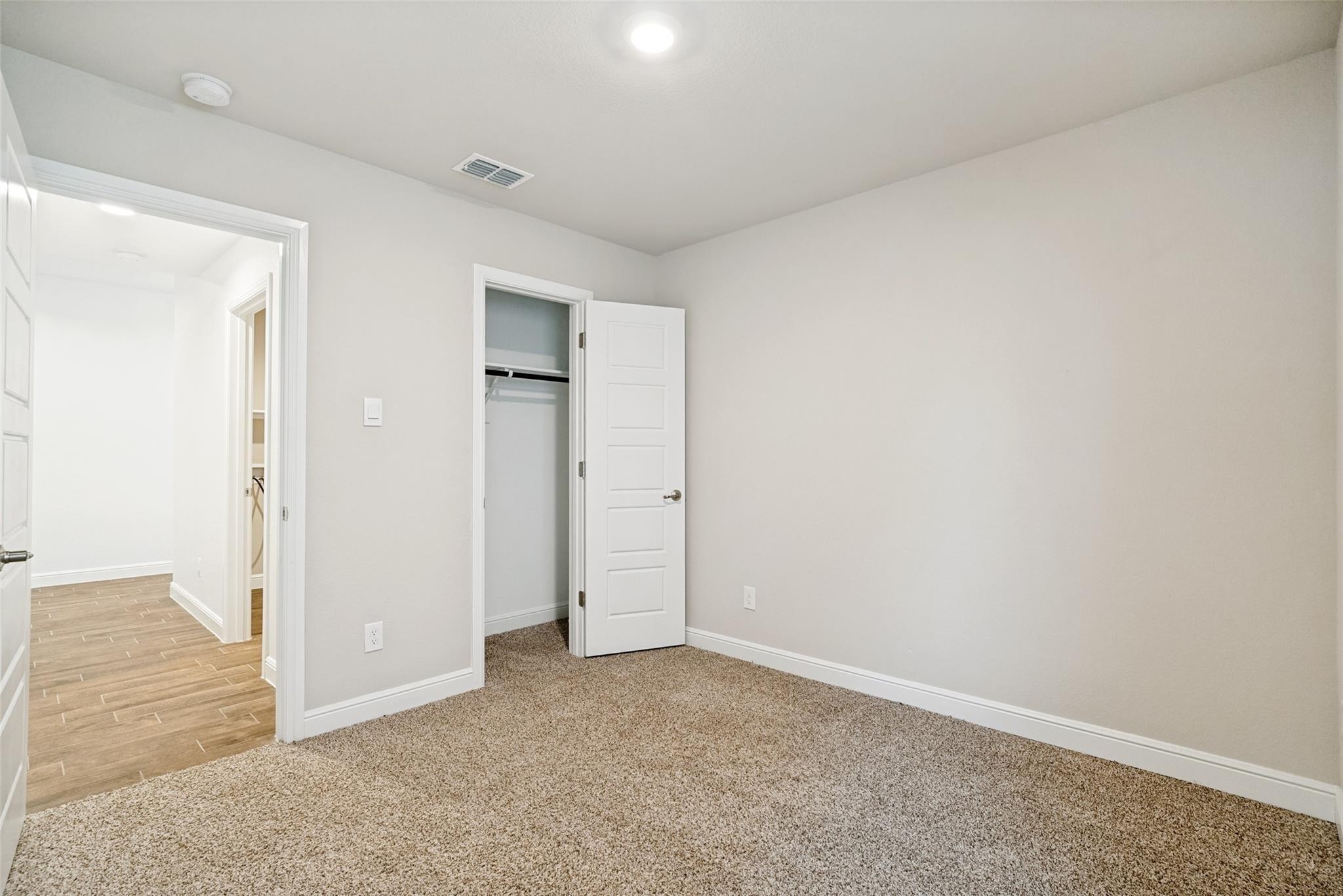 Breckenridge Park Dr, Alvarado, TX 76009