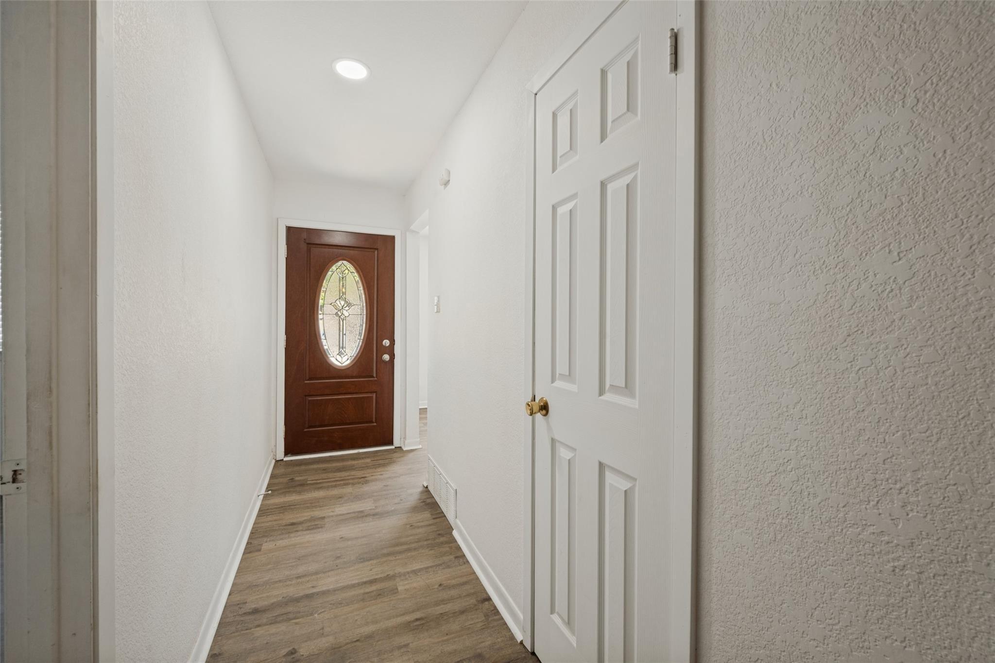 E Glendale St, Crowley, TX 76036