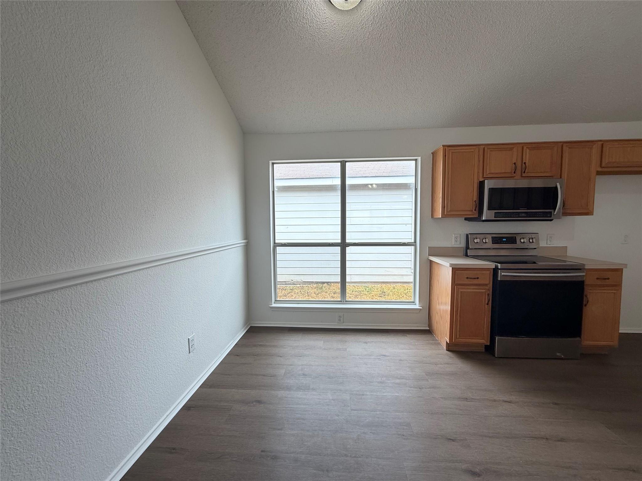Olivewood Ln, Fort Worth, TX 76140