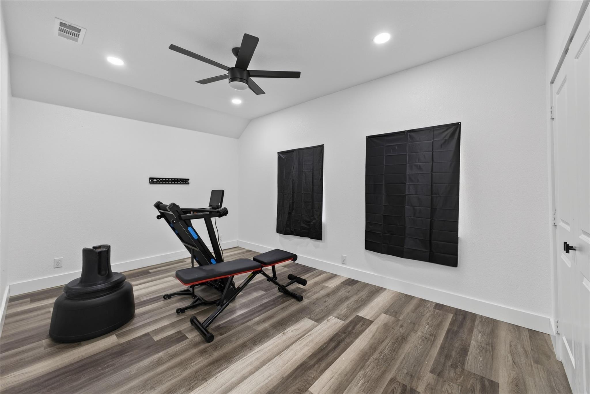 Spring Cir, Red Oak, TX 75154