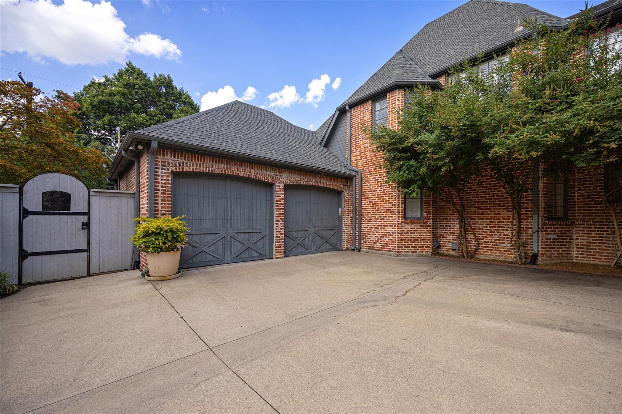 Glendora Ave, Dallas, TX 75230