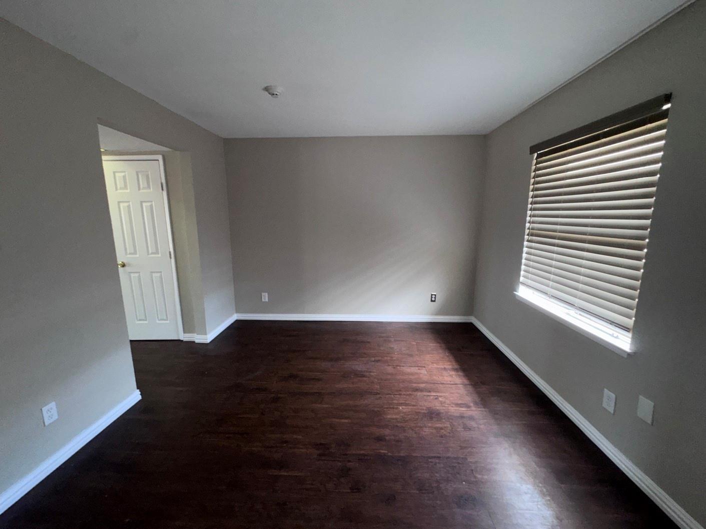 Kingston Dr, Grand Prairie, TX 75051