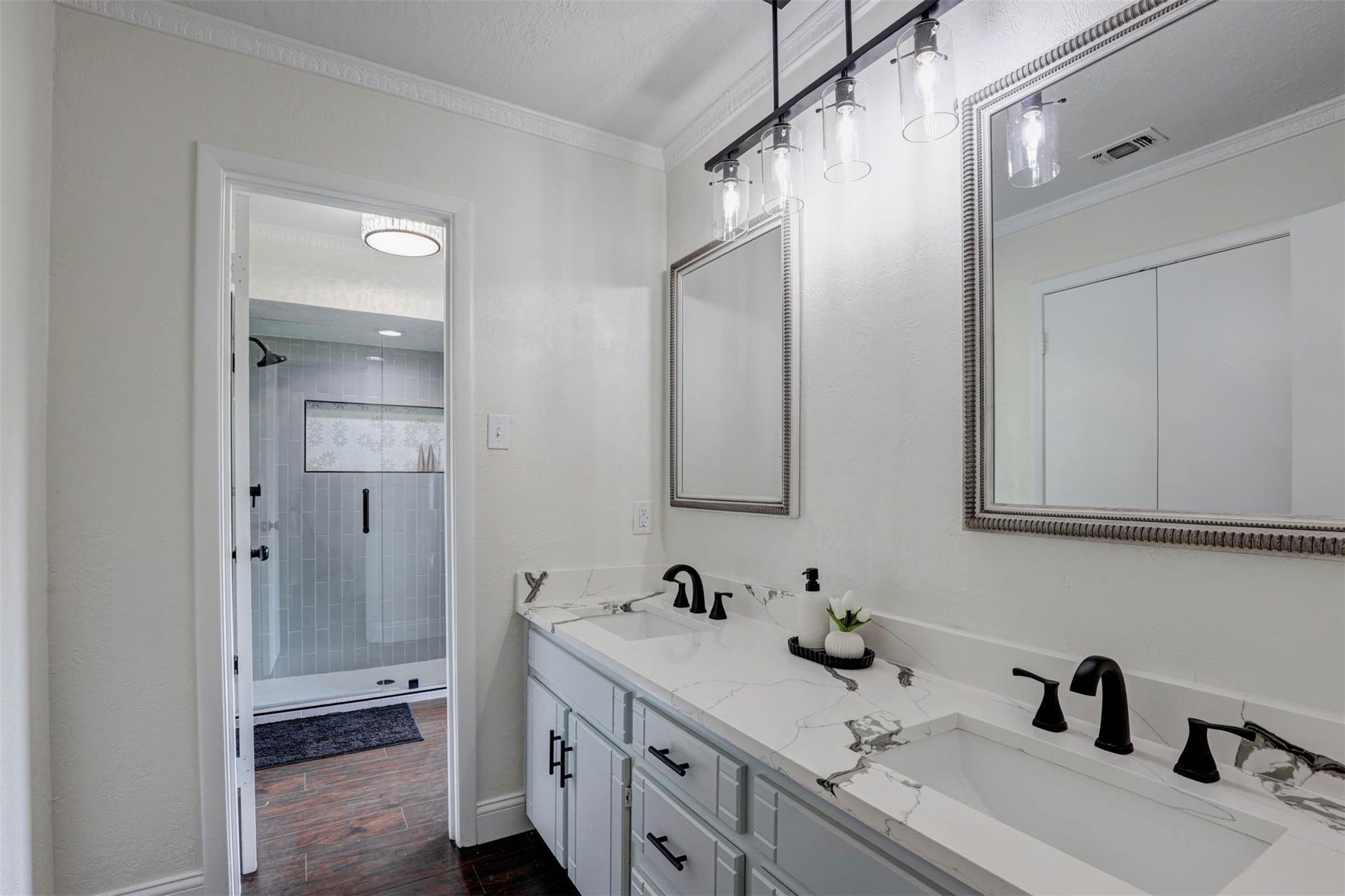 Incline Ter, Fort Worth, TX 76179
