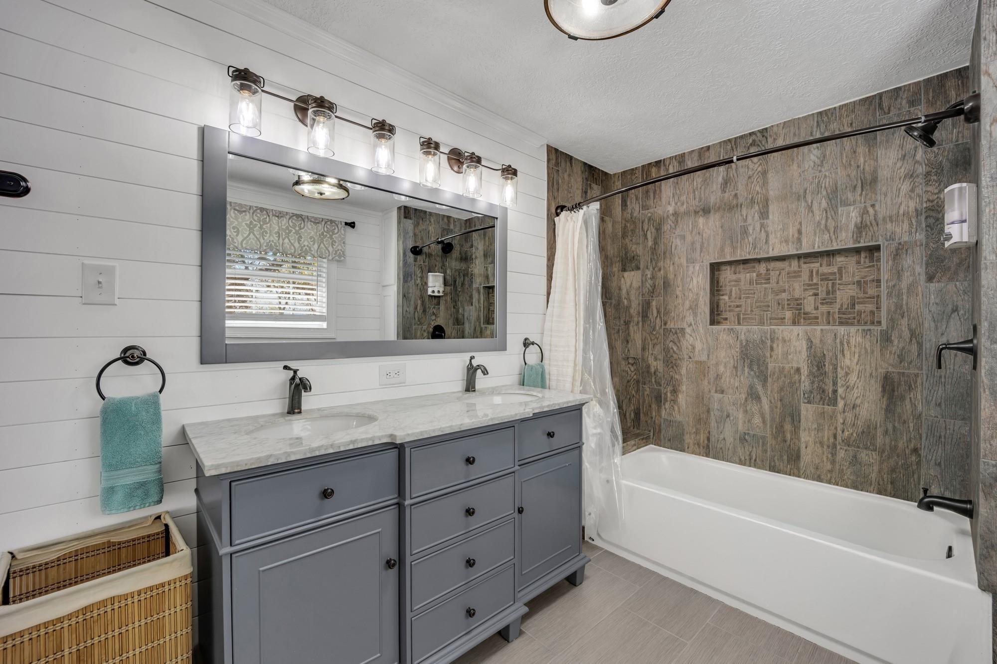Fm 3288 E, Jacksonville, TX 75766