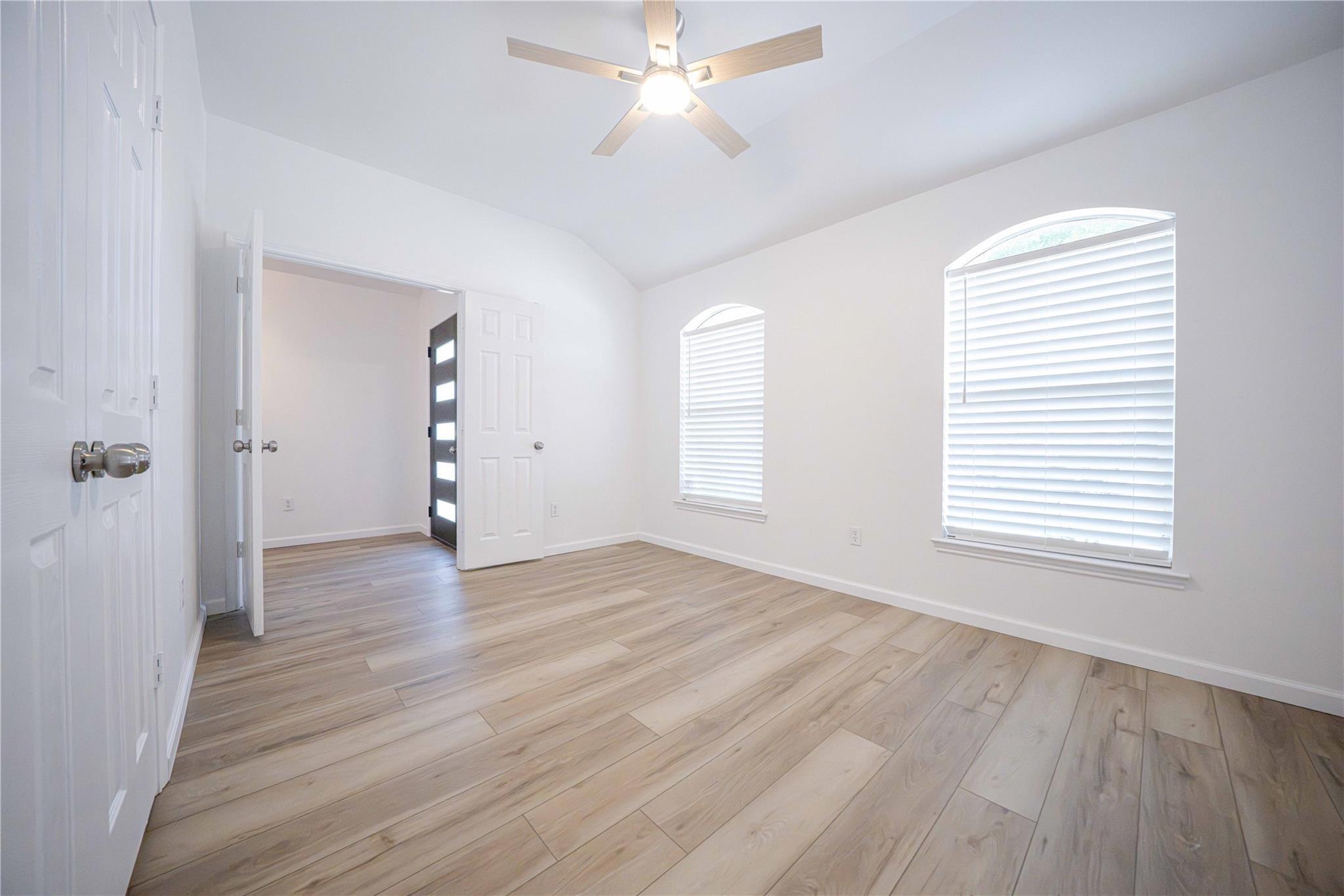 Heron Dr, Aubrey, TX 76227