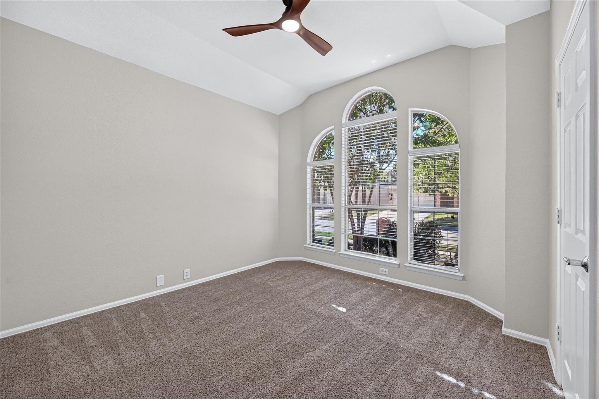 Cedar Ridge Ln, Fort Worth, TX 76177