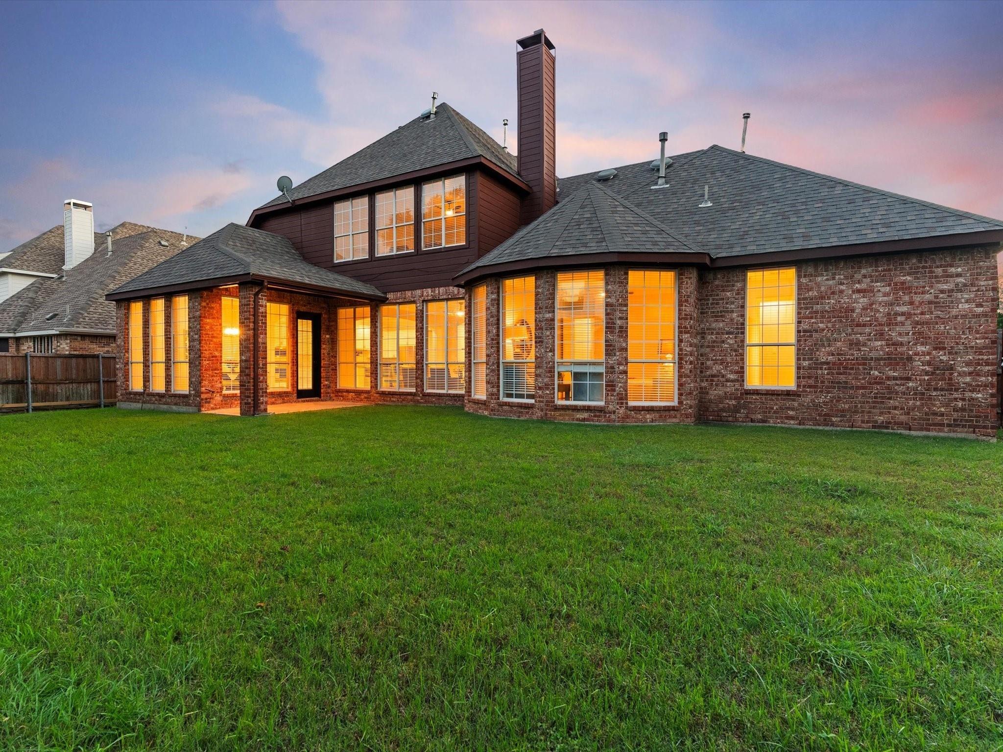 Milsop Dr, Carrollton, TX 75010
